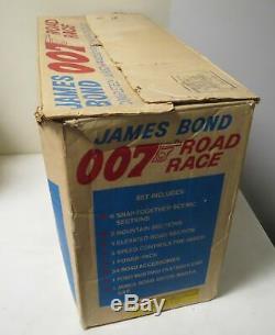 Vintage 1965 AC GILBERT JAMES BOND 007 ROAD RACE SLOT CAR SET Marvin Glass IOB