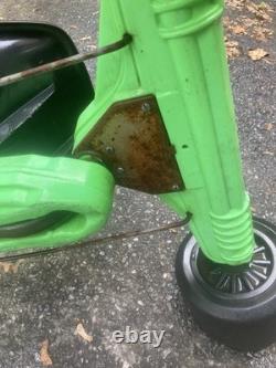 Vintage 1970's Marx Toys Green Machine Pedal Car Drift Trike Toy USA