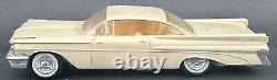 Vintage AMT 1959 Pontiac Bonneville Hardtop 1/25 Scale Model Dealer Promotional