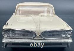 Vintage AMT 1959 Pontiac Bonneville Hardtop 1/25 Scale Model Dealer Promotional