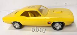 Vintage AMT/C19 Plymouth Barracuda Promo Car 1970 Yellow Model 1/25