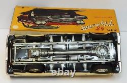 Vintage Bandaiya(Former Bandai) Tin Car 58 Chrysler Plymouth withbox