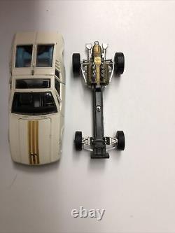 Vintage CORGI TOYS Mangusta DeTomaso Withremovable Chasis Pre-owned 2 Units