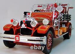 Vintage Classic Antique Red Fire Engine Truck Metal Dream Model Car Pickup Promo