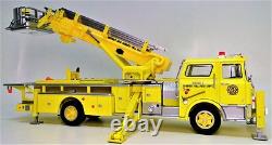 Vintage Classic Antique Red Fire Engine Truck Metal Tower Model Car Pickup Promo