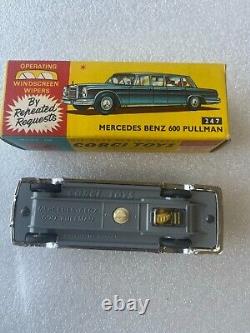Vintage Corgi Toys #247 MERECEDES-BENZ 600 PULLMAN with working wipers with box
