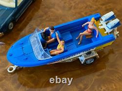 Vintage Corgi Toys MIB All Original Oldsmobile + Glastron Gift Set No. 36