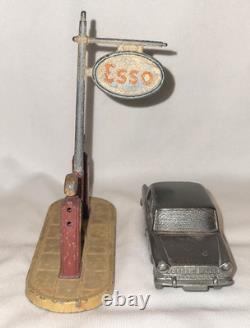 Vintage Dai Cast Car Fiat 1800 Corgi Toys & Esso Petrol Station Dinky England