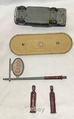 Vintage Dai Cast Car Fiat 1800 Corgi Toys & Esso Petrol Station Dinky England