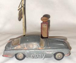Vintage Dai Cast Car Fiat 1800 Corgi Toys & Esso Petrol Station Dinky England