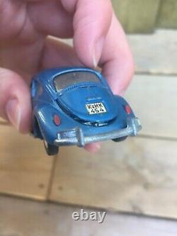 Vintage Dinky Toys Car 129 Volkswagen VW Beetle 1300 sedan painted silver base