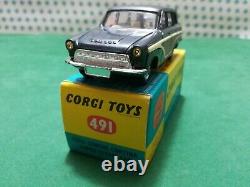 Vintage Ford Consul Cortina Super Estate Car 1/43 Corgi toys 491 MIB