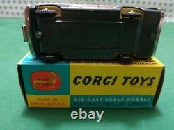 Vintage Ford Consul Cortina Super Estate Car 1/43 Corgi toys 491 MIB