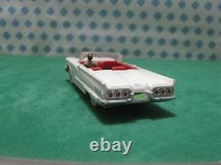 Vintage Ford Thunderbird Convertible 1/43 Dinky toys 555
