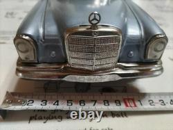 Vintage Ichiko Mercedes Benz 300SE Tinplate Toy Car Made in Japan Collectible