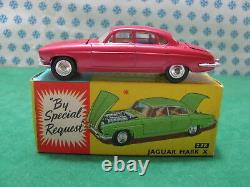 Vintage Jaguar Mark X 1/43 Corgi Toys 238 mint IN Box