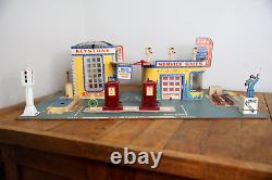 Vintage Keystone Toys Garage Service Gas Station Bus car playset gas pumps