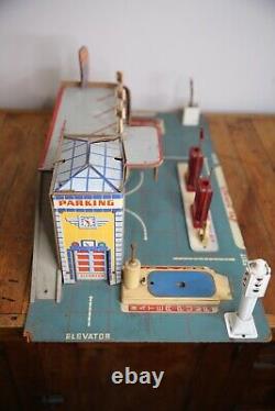 Vintage Keystone Toys Garage Service Gas Station Bus car playset gas pumps