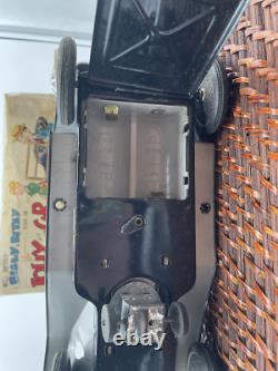 Vintage Kraf Toy Japan Battery Op Jolly Old Fashion Car Billy & Betsy-1941.24