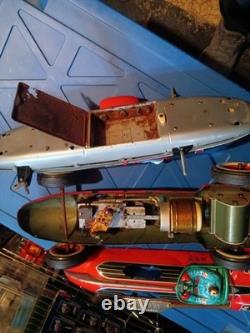 Vintage Large Race Cars (parts)