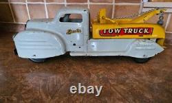 Vintage Lincoln Dunlop Gray Steel Towing Tow Truck toys