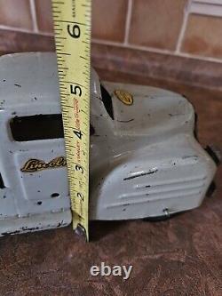 Vintage Lincoln Dunlop Gray Steel Towing Tow Truck toys