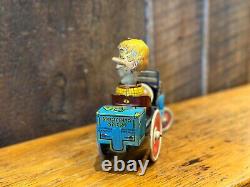 Vintage Marx Mortimer Snerd Tin Wind Up Crazy Car