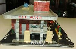 Vintage Marx Tin Litho Gas Station Building & Accessories Pumps Cars Trucks Men