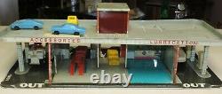 Vintage Marx Tin Litho Gas Station Building & Accessories Pumps Cars Trucks Men