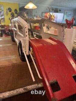 Vintage Mighty Tonka Car Carrier Red White Pressed Steel Toy Truck 31 vtg metal