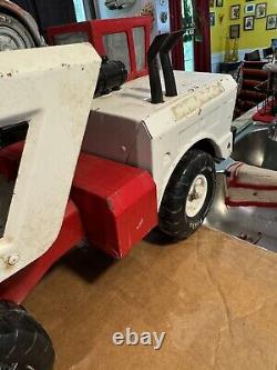 Vintage Mighty Tonka Car Carrier Red White Pressed Steel Toy Truck 31 vtg metal