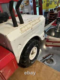 Vintage Mighty Tonka Car Carrier Red White Pressed Steel Toy Truck 31 vtg metal