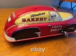 Vintage Modern Bakery Walt Reach Courtland Tin Toy Litho Wind-up Car