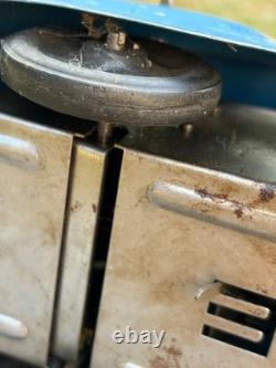 Vintage Nylint Toys Blue #600 The Amazing Car Wind Up Works Hard to Find Color