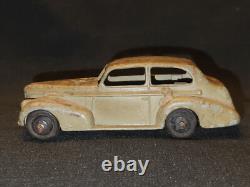Vintage Old Die cast Toy Car Oldsmobile Dinky Toys Made In England By Meccano