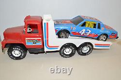 Vintage RICHARD PETTY RACING SET Stock Car Race Car Hauler Trailer Gay Toys