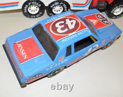 Vintage RICHARD PETTY RACING SET Stock Car Race Car Hauler Trailer Gay Toys