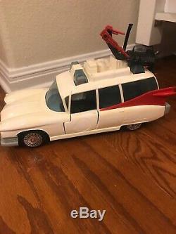 Vintage Rare Toy Kenner 1984 Ghostbuster ECTO 1 Ambulance Car Colombia Pictures