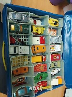 Vintage Red Tara Toys 48 Car Case Deluxe 164 scale Diecast Carrying Case Read