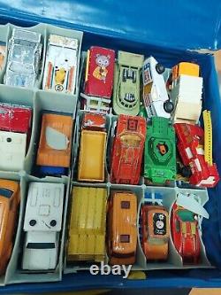 Vintage Red Tara Toys 48 Car Case Deluxe 164 scale Diecast Carrying Case Read