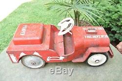 Vintage STRUCTO JEEP Fire Department Pumper Truck No 26 Ride On Pedal Car Toy