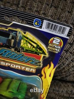 Vintage Speed Freaks Cars Flat Riderz Transporter Die Cast Metal Toys Ja-Ru 3495