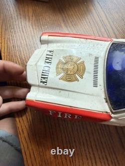 Vintage Taiyo Fire Chief C-703 Tin Battery Operated Toy Car Japan Untested 504s