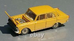 Vintage Toy Car Sedan Wind Up Soviet Russia Ussr Cccp Metal Key Leningradski