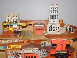 Vintage Toy Cars Hot Wheels 26 X 18 Fold Up Town Bank Police Fire Dept +++