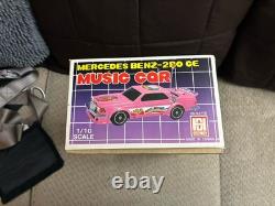 Vintage Toy MERCEDES-BENZ 280 CE MUSICAL ACTION CAR NIB Sealed 19 Scale