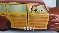 Vintage Wyandotte Pressed Steel Toys Toytown Estate Car Automobile Collectable