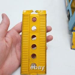 Vintage Y4935 Tin Toy Car Carrier With 2 Cars Made In Japan Read Description