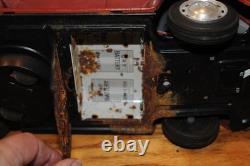 Volkswagen Sedan 4084 King Size Bandai battery operated Antique Tin Car Japan VW