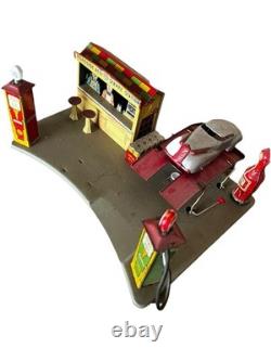 Vtg 1930s Marx ROADSIDE REST SERVICE STATION Tin Toy Marx Coupe Car